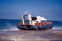 The SRN6 with Hovertravel - Departing Ryde (credit: Pat Lawrence).